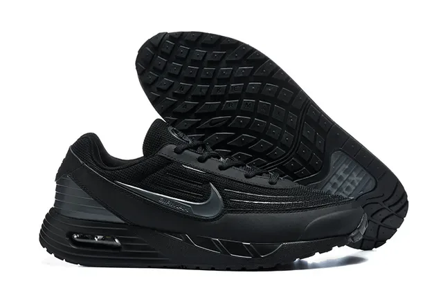 Nike Black White Mesh And Synthetic Upper Visible Air Cushioning Unit Lifestyle Sneakers 23