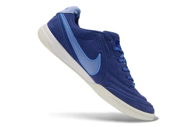Nike Chaussures de soccer indoor à lacets bout bas en daim bleu marine 2