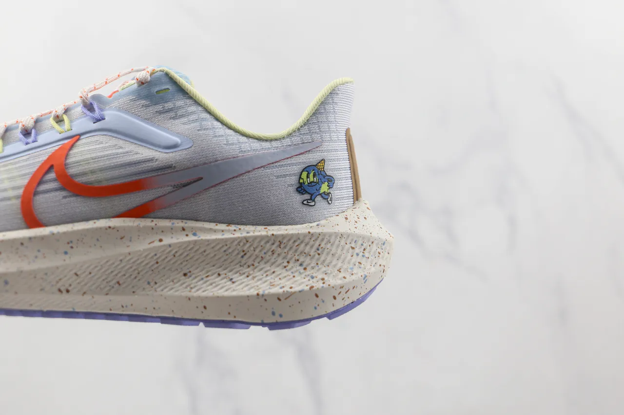 Nike Blue Orange Knit Mesh Upper Speckled Foam Midsole Running Shoes 7