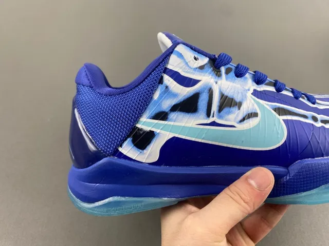 Nike Blue Transparent Low-Top Silhouette Synthetic Cage Upper Basketball Shoes 3