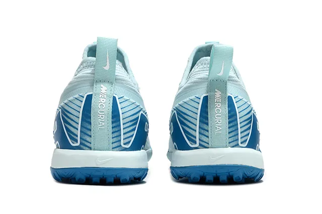 Nike Chaussures de football bleu blanc upper de knit dynamic cage overlay turf 4