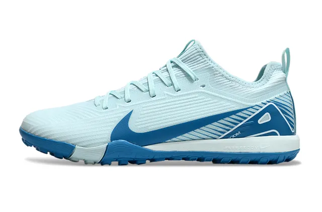 Nike Chaussures de football bleu blanc upper de knit dynamic cage overlay turf 8