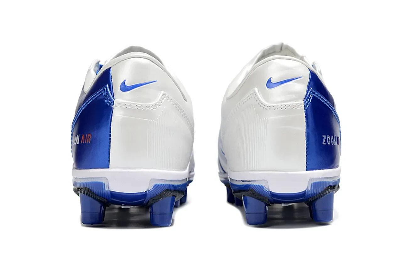 Nike Chaussures de Football Bleu Blanc Métallique Tige Matelassée Talon Bas Lacets Terrain Firme 4