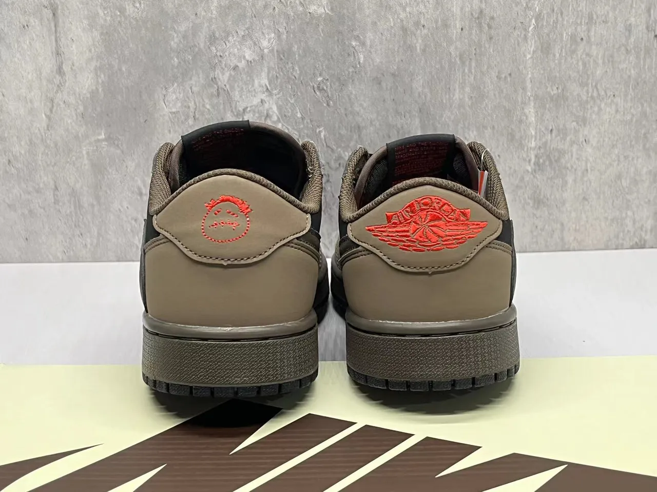 Nike Brown Black Low-Top Layered Leather-Suede Overlay Lifestyle Sneakers 6