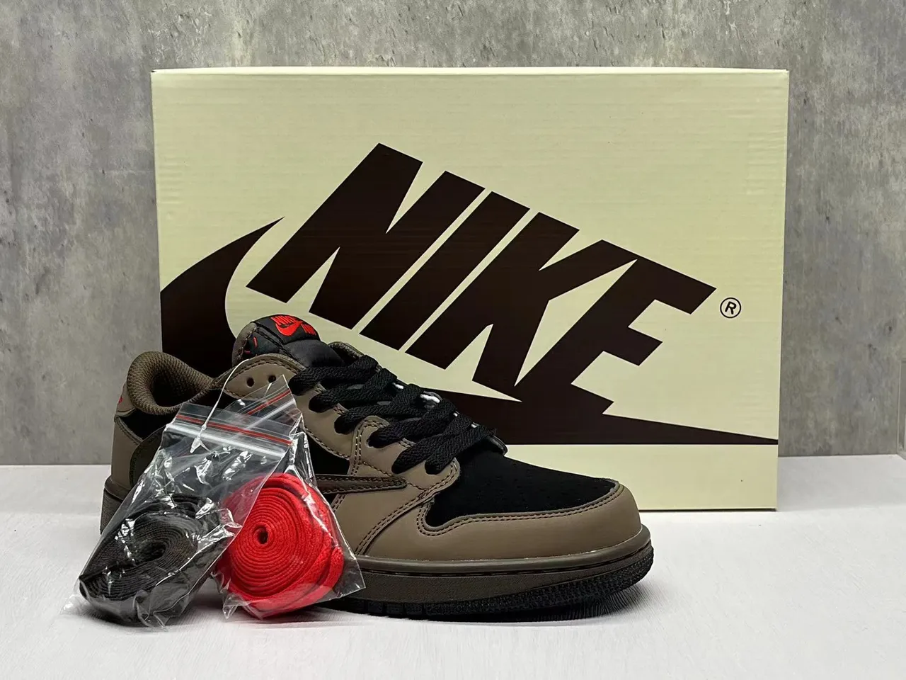 Nike Brown Black Low-Top Layered Leather-Suede Overlay Lifestyle Sneakers 8