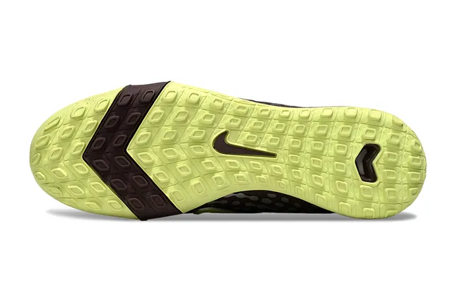 Nike Chaussures de football Turf avec upper en tricot couleur marron et vert, ajustement sock-fit, lacets asymétriques 6