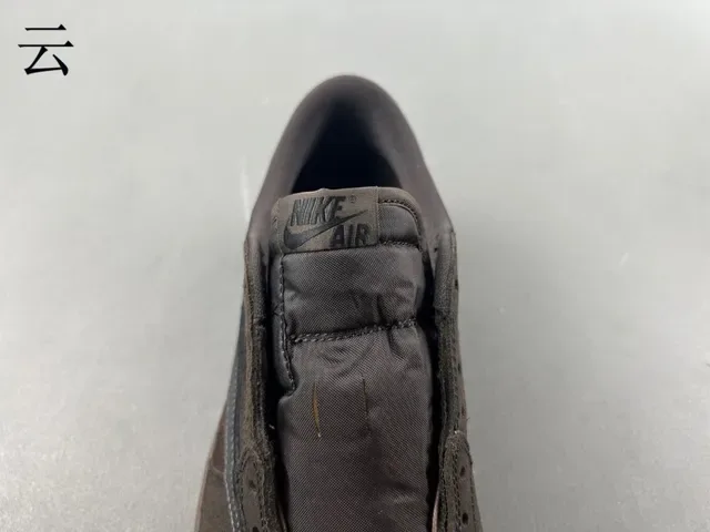 Nike Brown Laceless Slip-On Suede And Leather Panelled Upper Lifestyle Sneakers 6