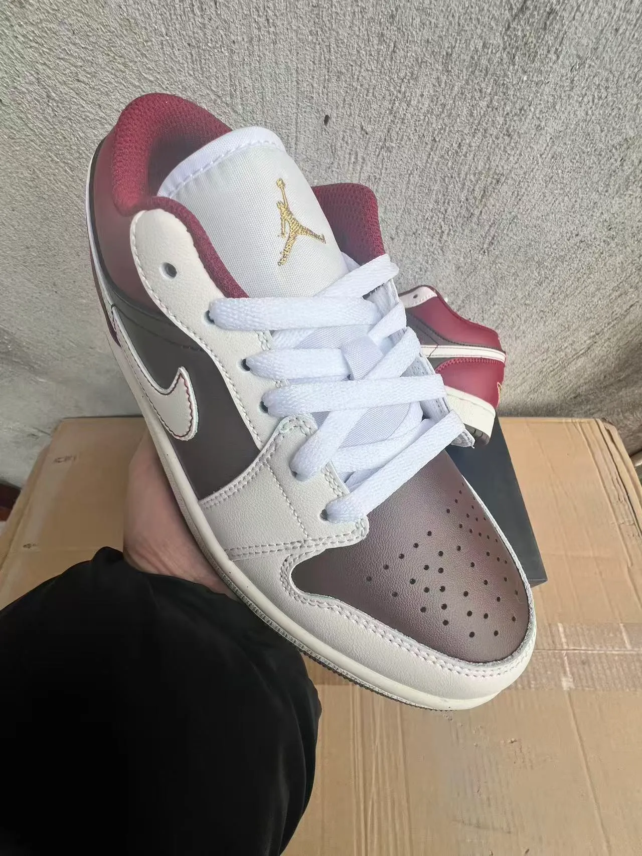 Nike Burgundy Brown Low-Top Leather-Paneled Lifestyle Sneakers 2