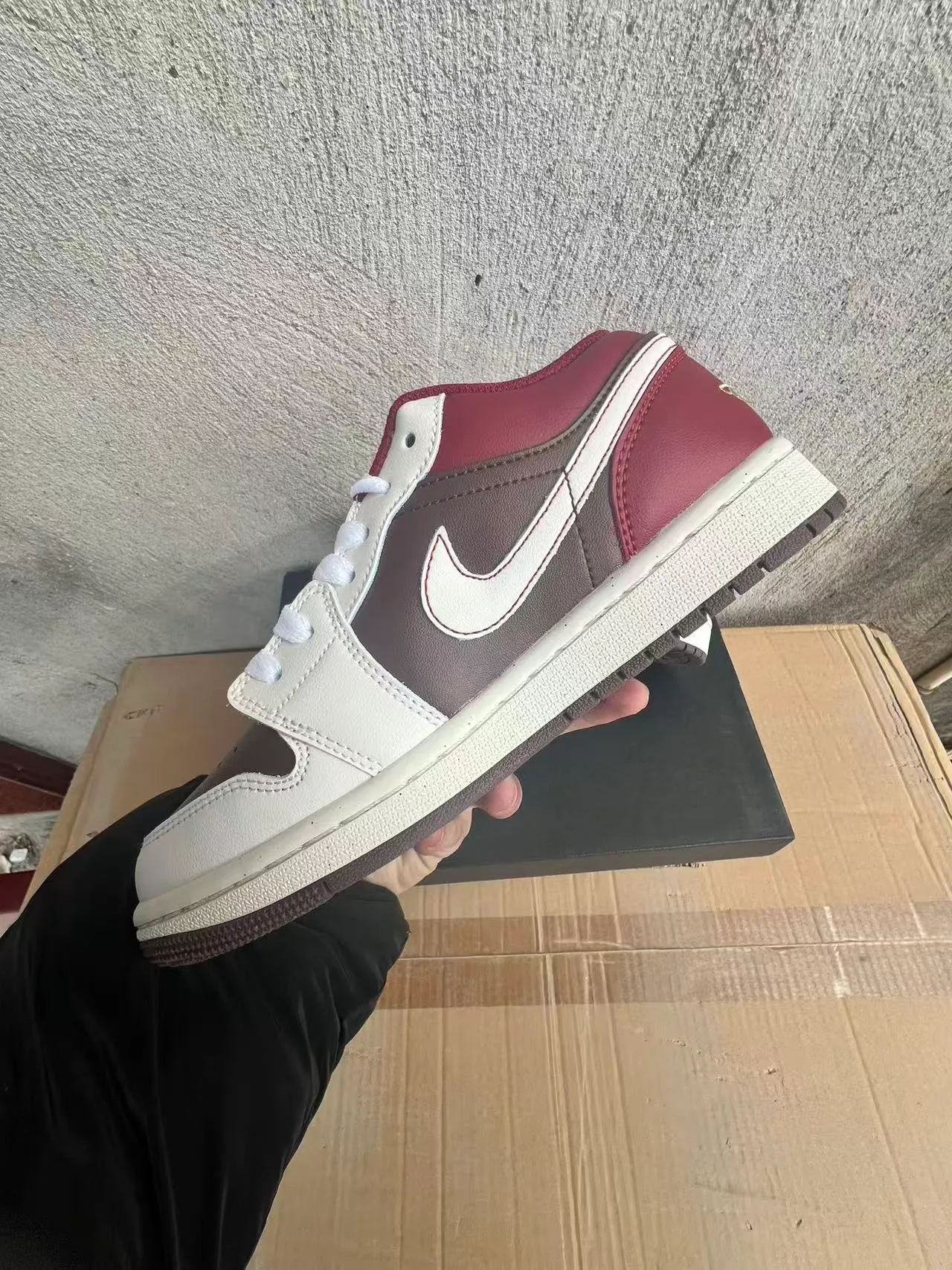 Nike Burgundy Brown Low-Top Leather-Paneled Lifestyle Sneakers 5