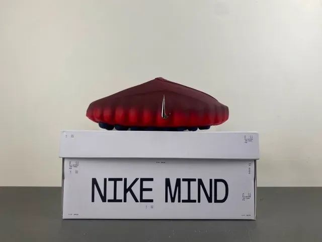 Nike Burgundy Red Molded Rubber Sole Scalloped Edge Clog 11