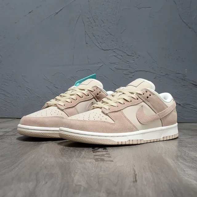 Nike Dunk Low Light Brown Lifestyle Sneakers 4