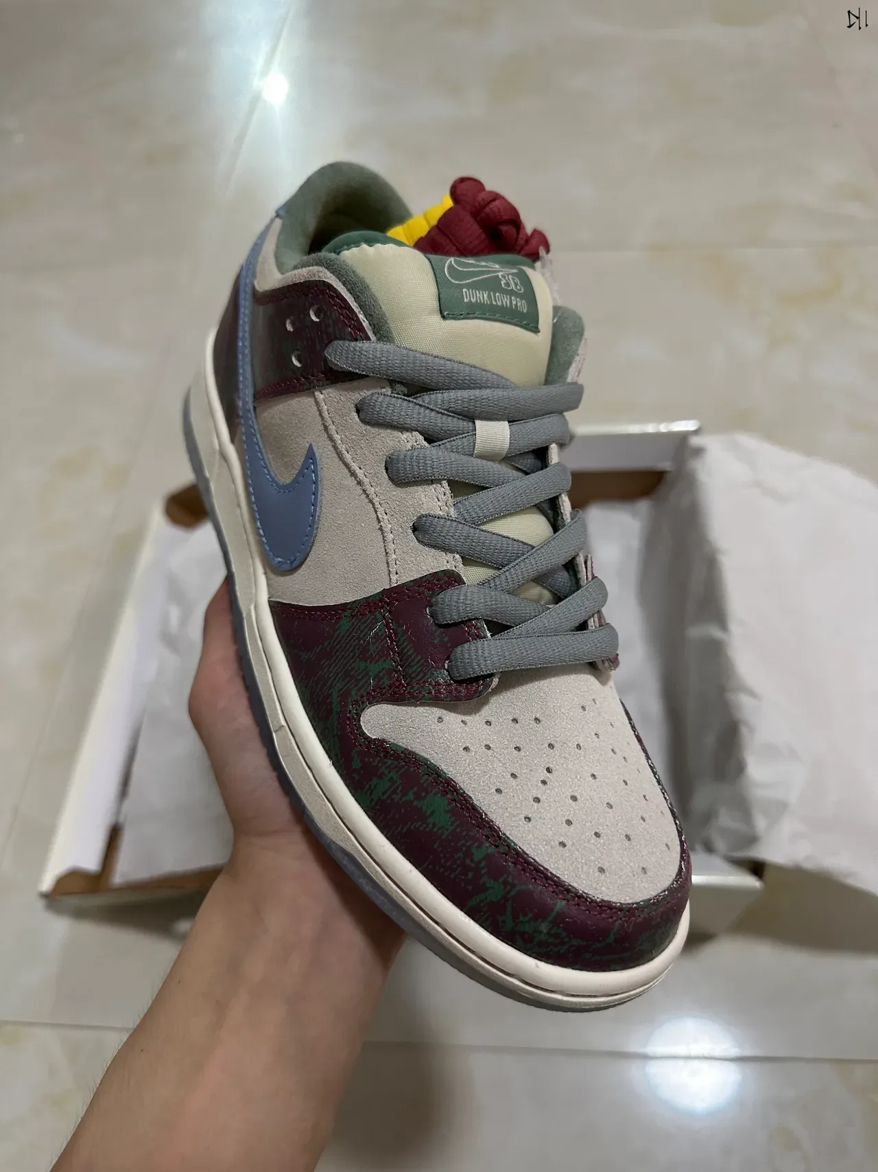Tênis Nike Dunk Low Maroon Green Camo Lifestyle 2