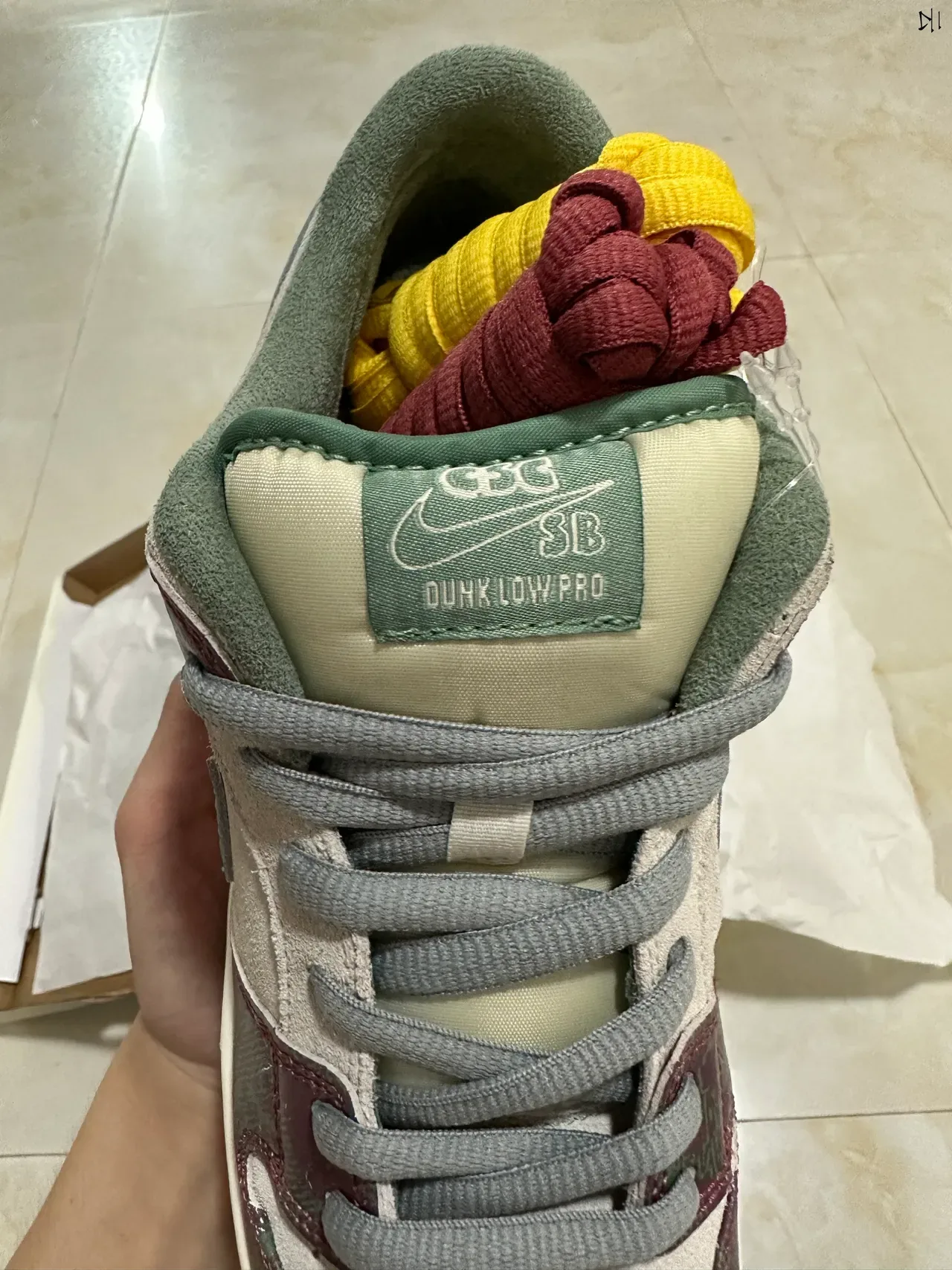 Tênis Nike Dunk Low Maroon Green Camo Lifestyle 4