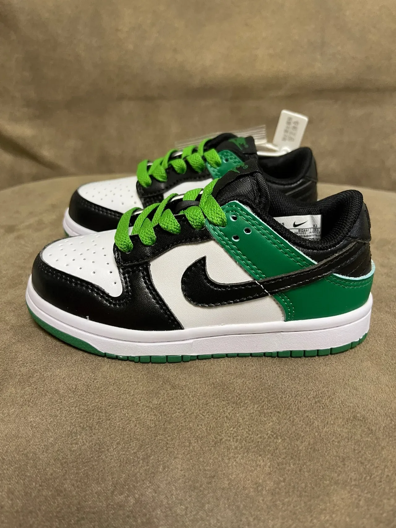 Nike Dunk Low White Black Lifestyle Sneakers 4