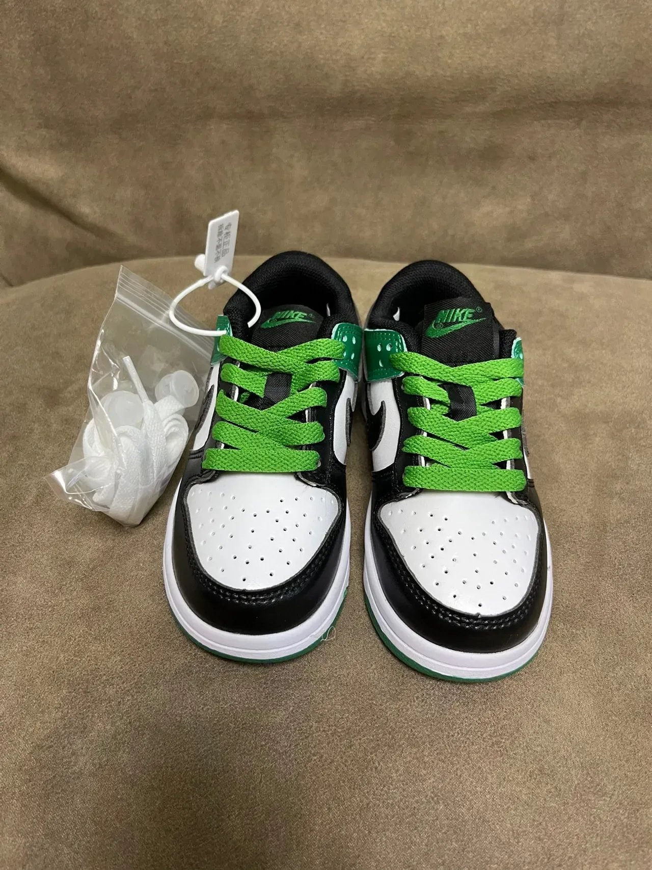 Nike Dunk Low White Black Lifestyle Sneakers 9