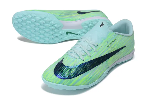 Nike Flyweave Ultra Haut en Maille Multicolor avec Overlay Swoosh Iridescent Artificial-Grass Soccer Shoes 4
