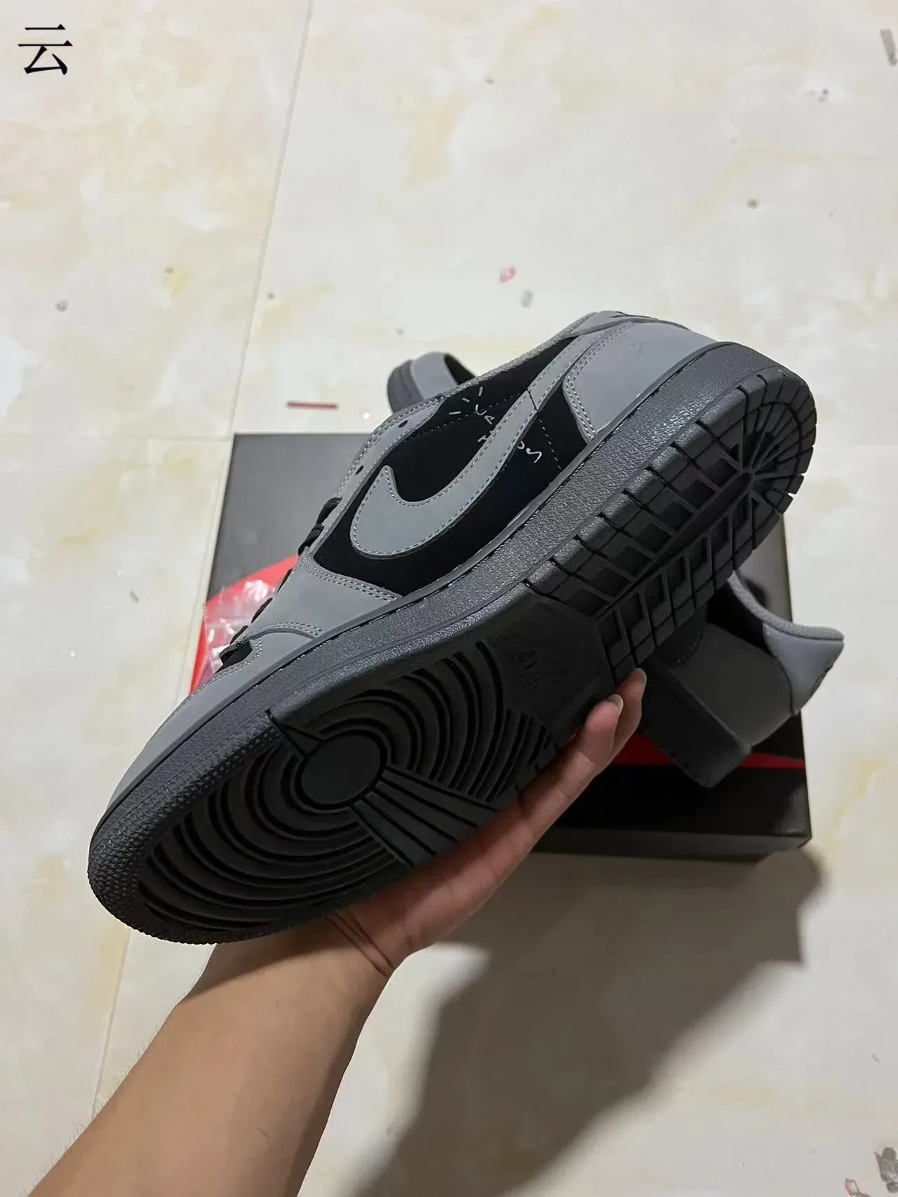 Nike Gray Black Low-Top Layered Overlay Construction Lifestyle Sneakers 6