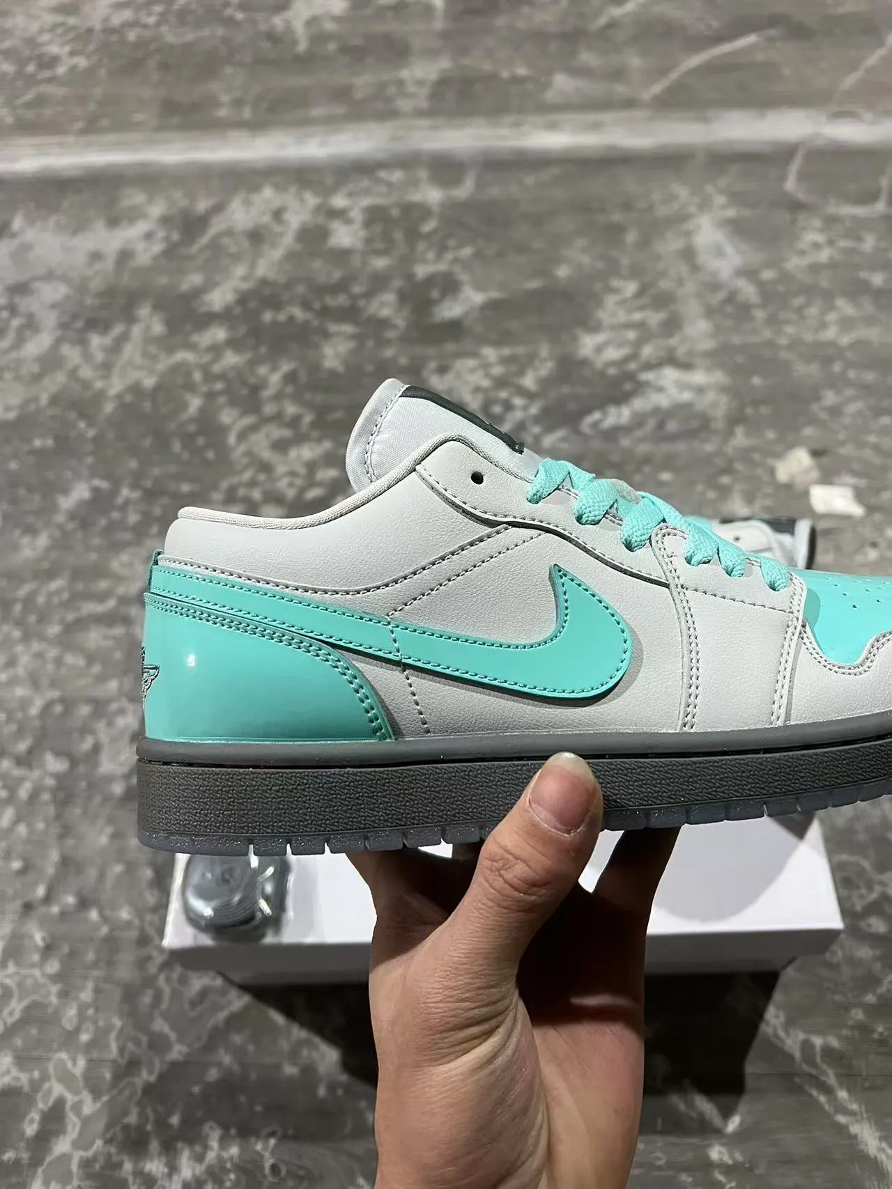 Nike Gray Blue Low-Top Leather Upper Lifestyle Sneakers 7