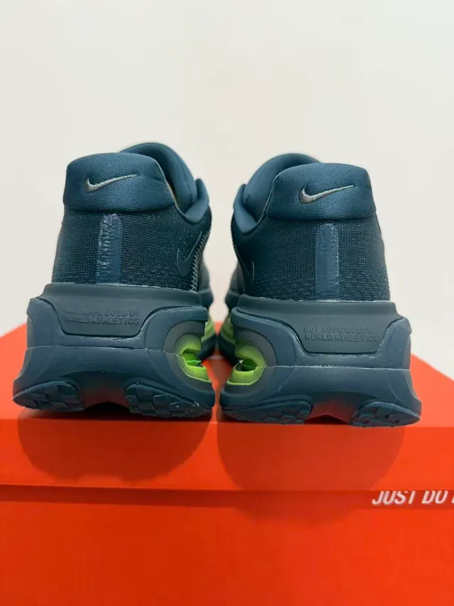 Nike Gray Green Engineered Mesh Upper Full-Length Visible Air Unit Running Shoes 4