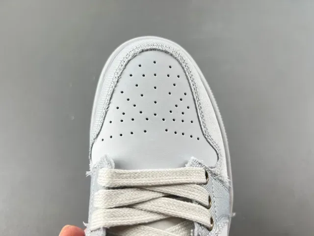 Nike Gray Green Low-Top Deconstructed Textile Upper Lifestyle Sneakers 5