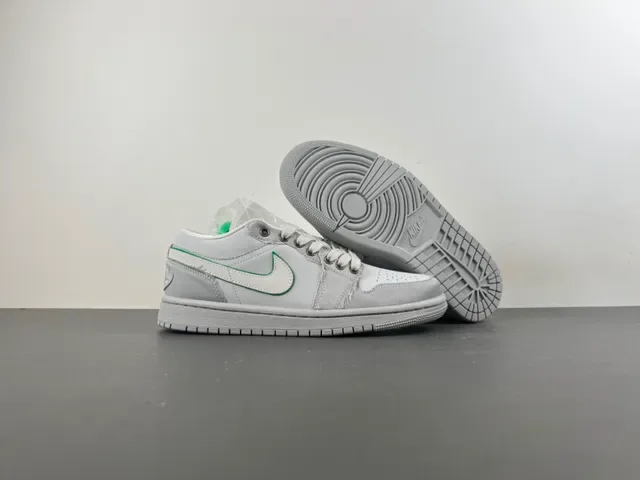 Nike Gray Green Low-Top Deconstructed Textile Upper Lifestyle Sneakers 12