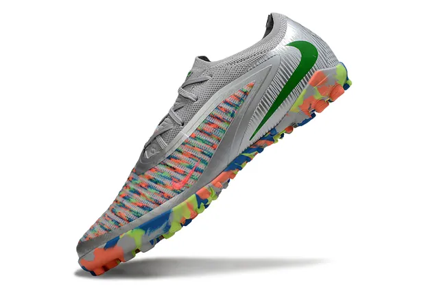 Nike Gray Multicolor Low-Cut Knit Upper Splatter Print Artificial-Grass Soccer Shoes 3