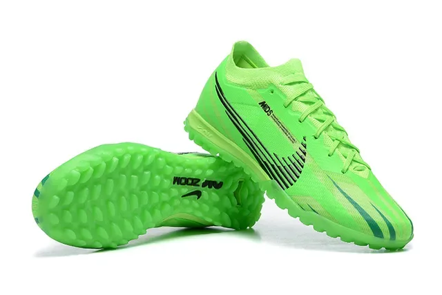 Nike Green Black Low-Cut Synthetic Knit Upper Conical Studs Turf Soccer Shoes 2