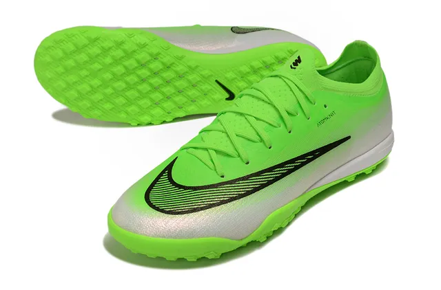 Nike Verde y Blanco Atomknit Knit Upper Gradiente Neón Turf Zapatos de Fútbol 4