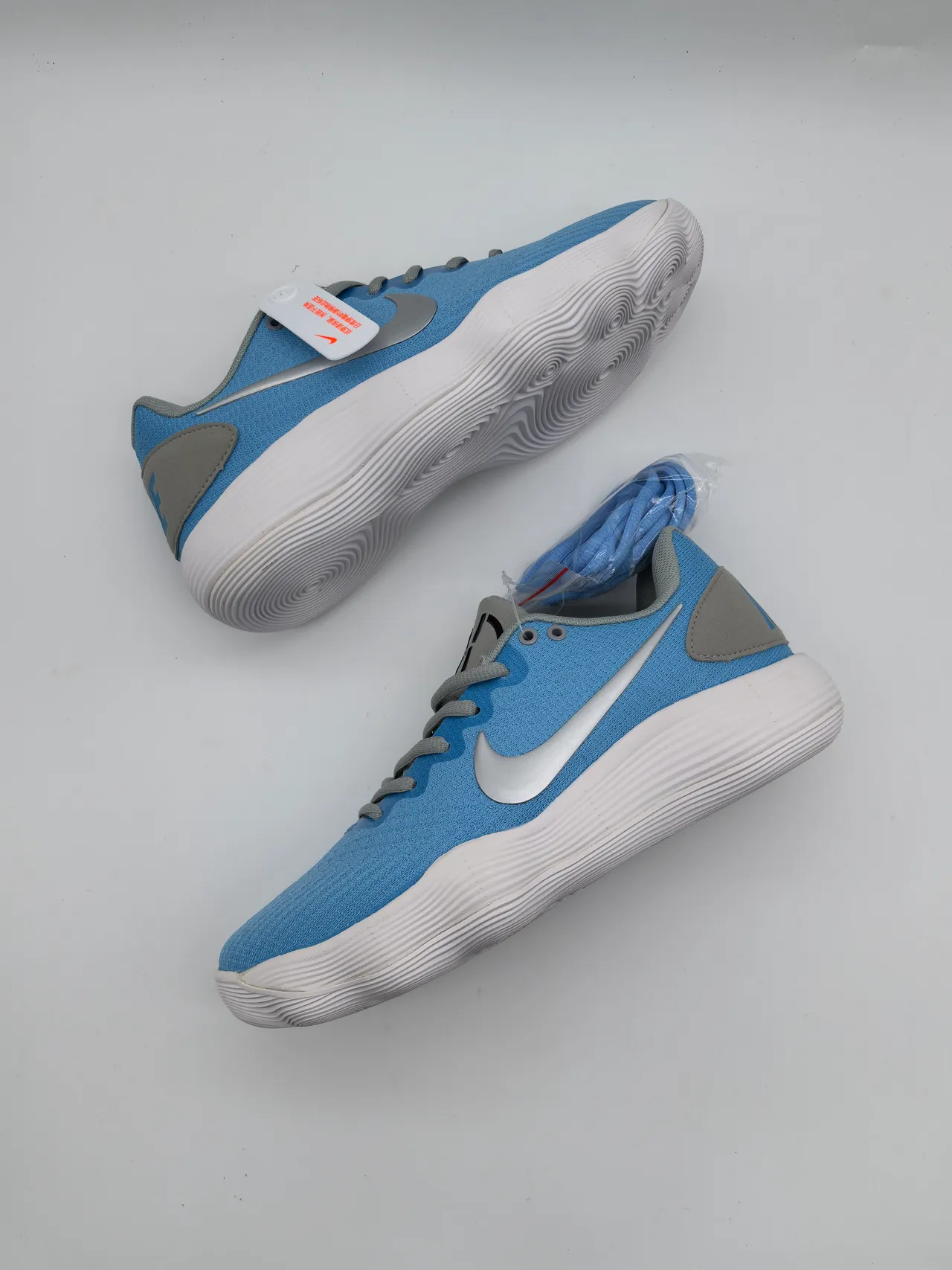 Nike Hyperdunk Chaussures De Basketball Bleu Gris Low-Top Silhouette Sculptée Ondulante Blanche Semelle Intermédiaire 3