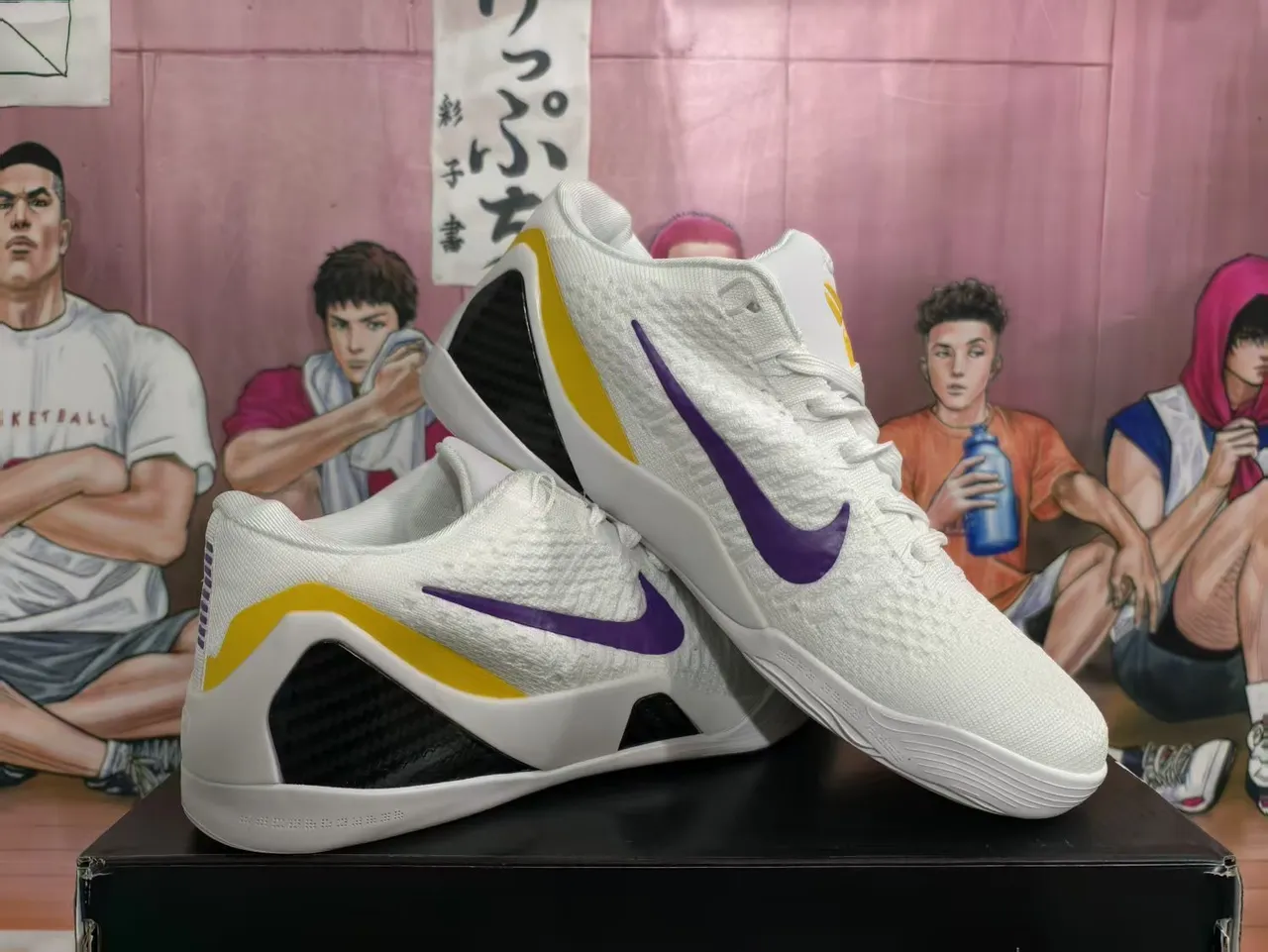 Nike Kobe 4 Protro White Purple Yellow Chaussures de Basketball 2