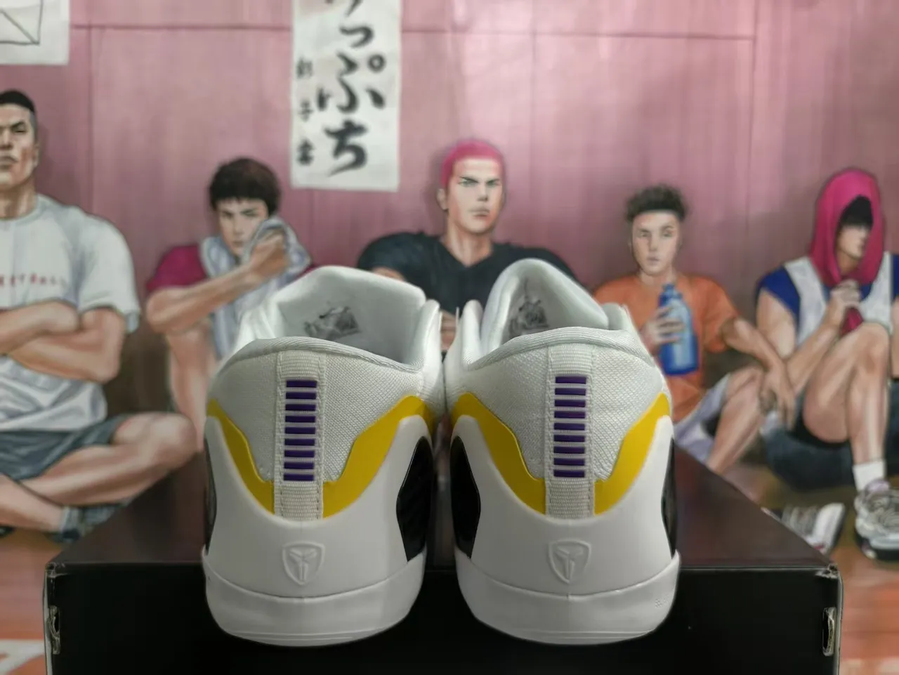 Nike Kobe 4 Protro White Purple Yellow Chaussures de Basketball 3