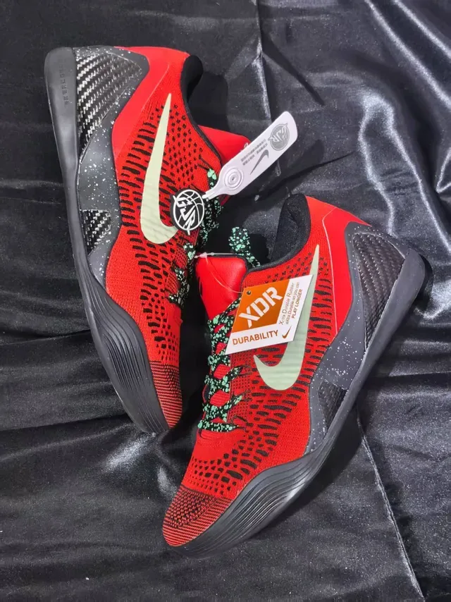 Nike Kobe Rouge Noir Knit Upper Semelle en caoutchouc Speckled Chaussures de basket 2
