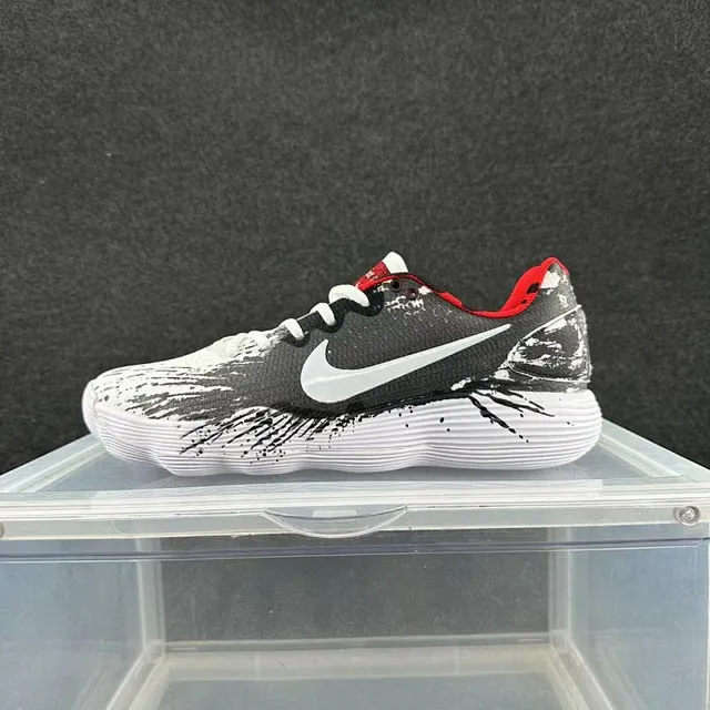 Nike LunarEpic Low Flyknit Black Red upper en knit mousse midsol à nervures chaussures de course 2
