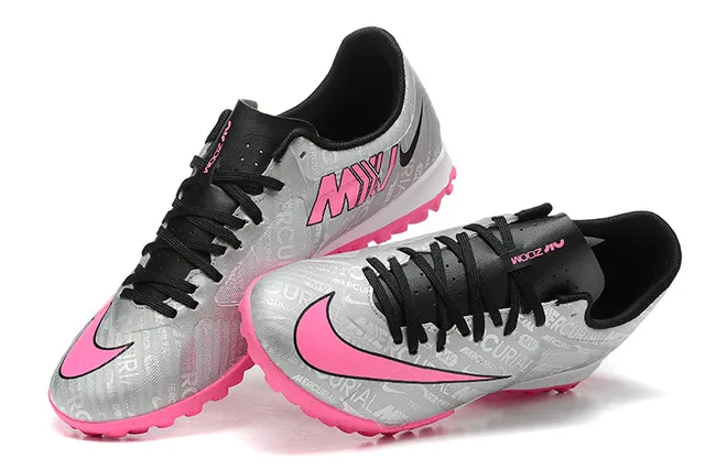 Nike Mercurial Vapor Silver Pink Chaussures de football turf à coupe basse avec upper synthétique et impression graphique répétée 2