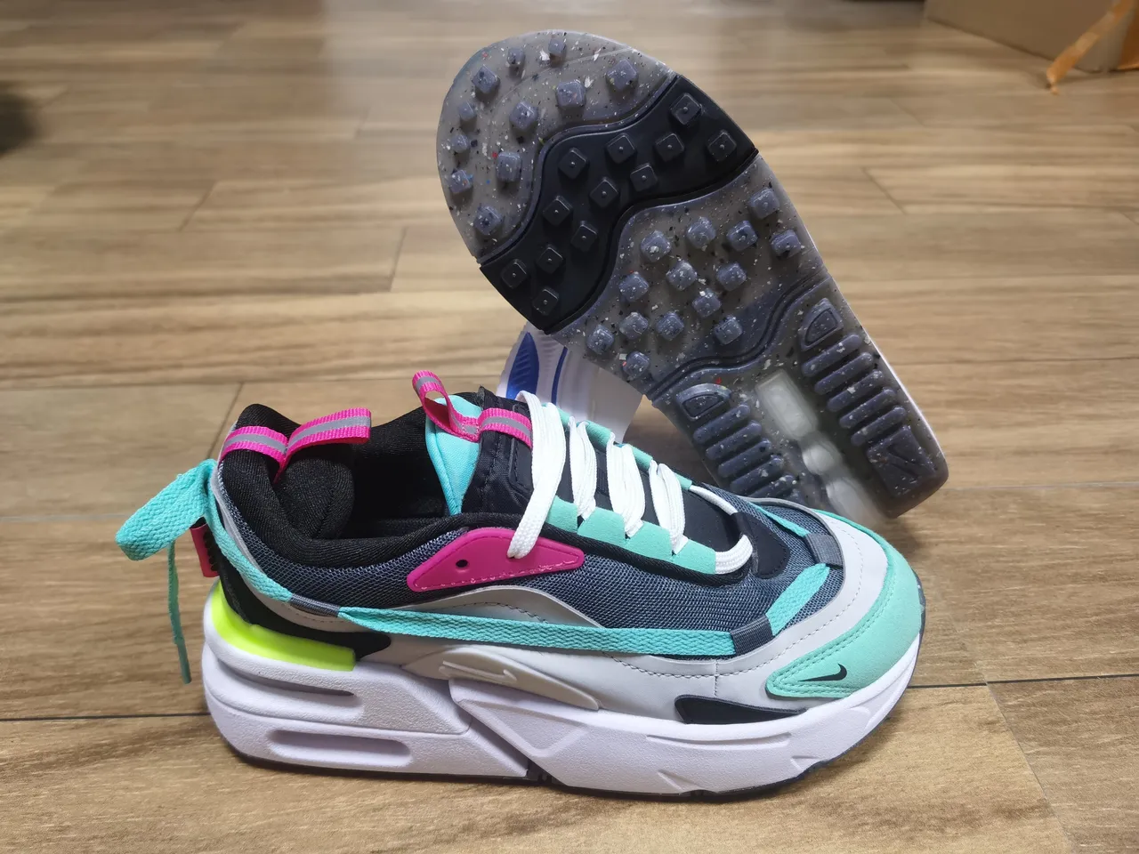 Nike Multicolor Layered Mesh And Synthetic Upper Sculpted Midsole Chunky Sneakers 4