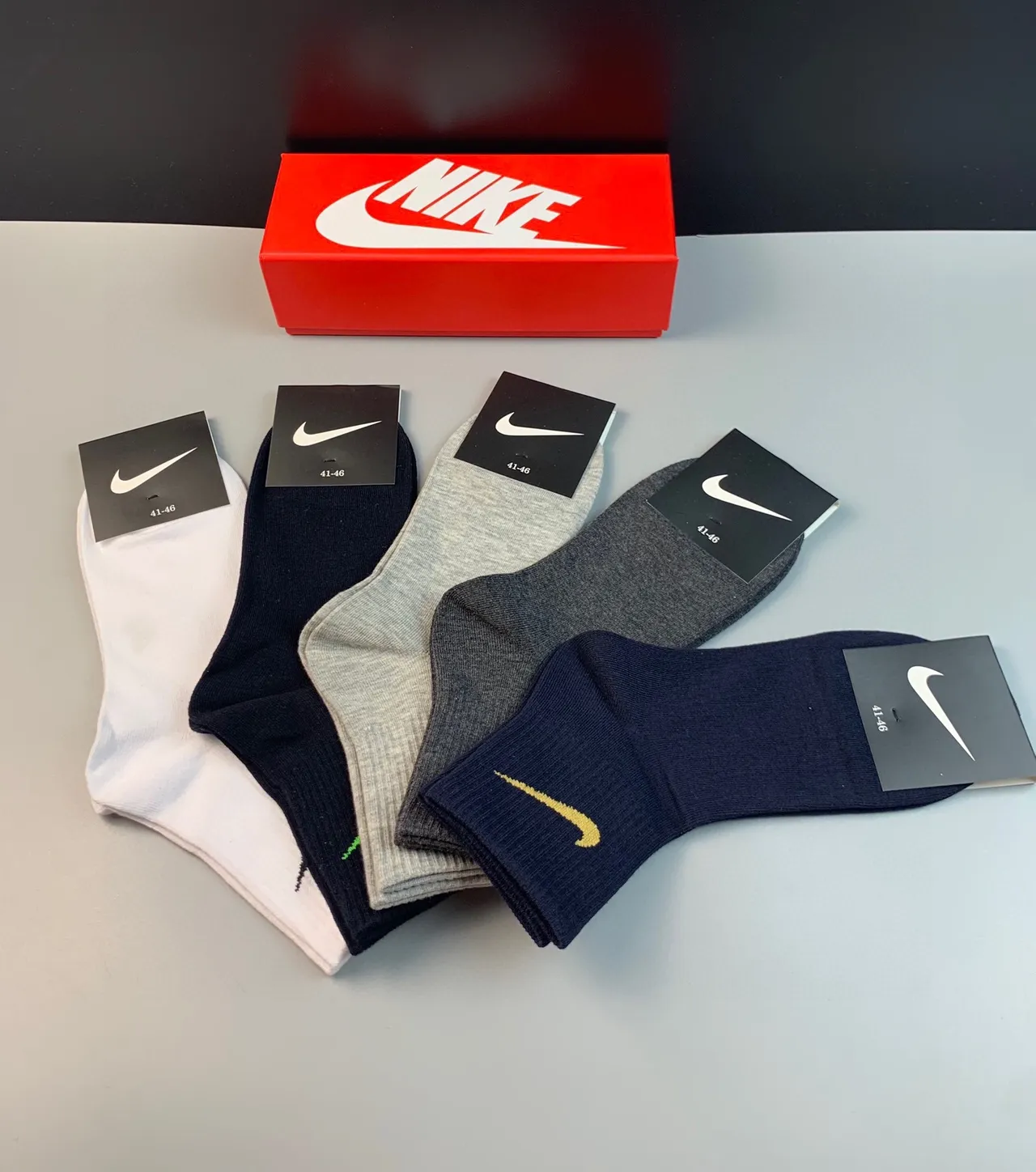 Nike Chaussettes Multicolores Ourlet Côtelé Acento de Logo Swoosh 5