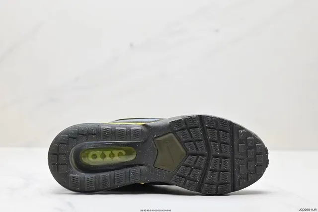 Nike Olive Green and Yellow Air Cushion Lifestyle Sneakers 2