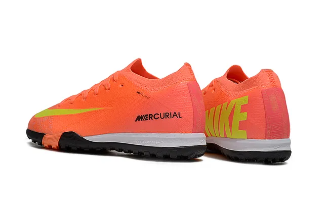 Nike أحذية كرة القدم الداخلية منخفضة القطع بقماش محبوك برتقالي وأخضر مع لمسة سووش نيون لايم 4