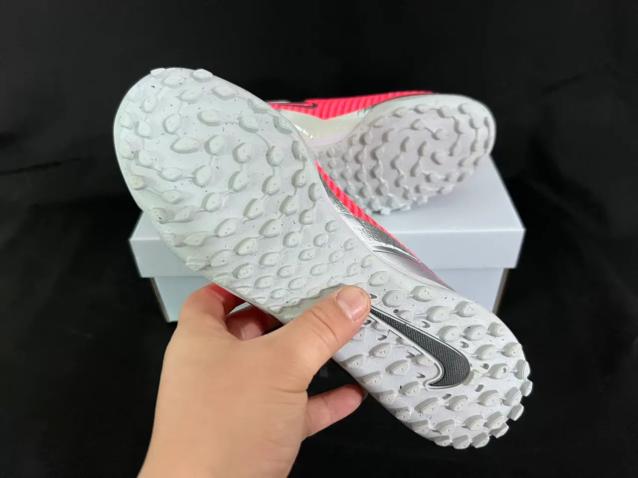 Nike Orange Rose Tricot Supérieur Réfléchissant Argent Swoosh Gazon Football Chaussures 9