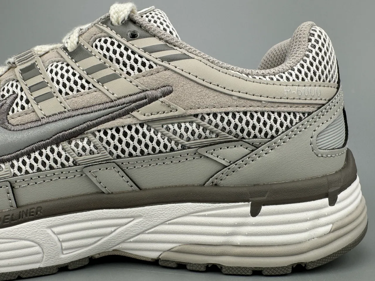 Nike P-6000 Zapatillas de running gris de malla y sintéticas 5
