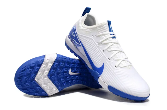 Nike Phantom GT White Blue Knit Upper Integrated Collar Turf Soccer Shoes 3