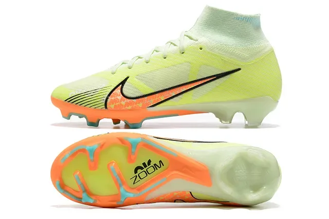 Nike Phantom GT Chaussures de football Jaune Orange Upper à encolure haute Ajustement de chaussette Flyknit Construction Surface artificielle 9