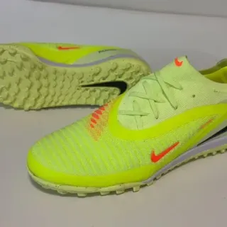 Nike Phantom GT Yellow Orange Knit Upper Low-Cut Turf Soccer Shoes