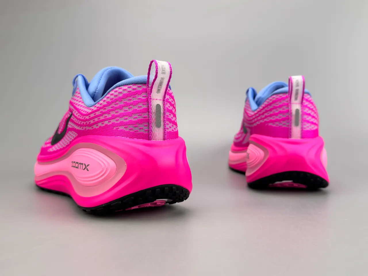 Nike Pink Blue Knit Mesh Upper Wave-Shaped ZoomX Midsole Running Shoes 2