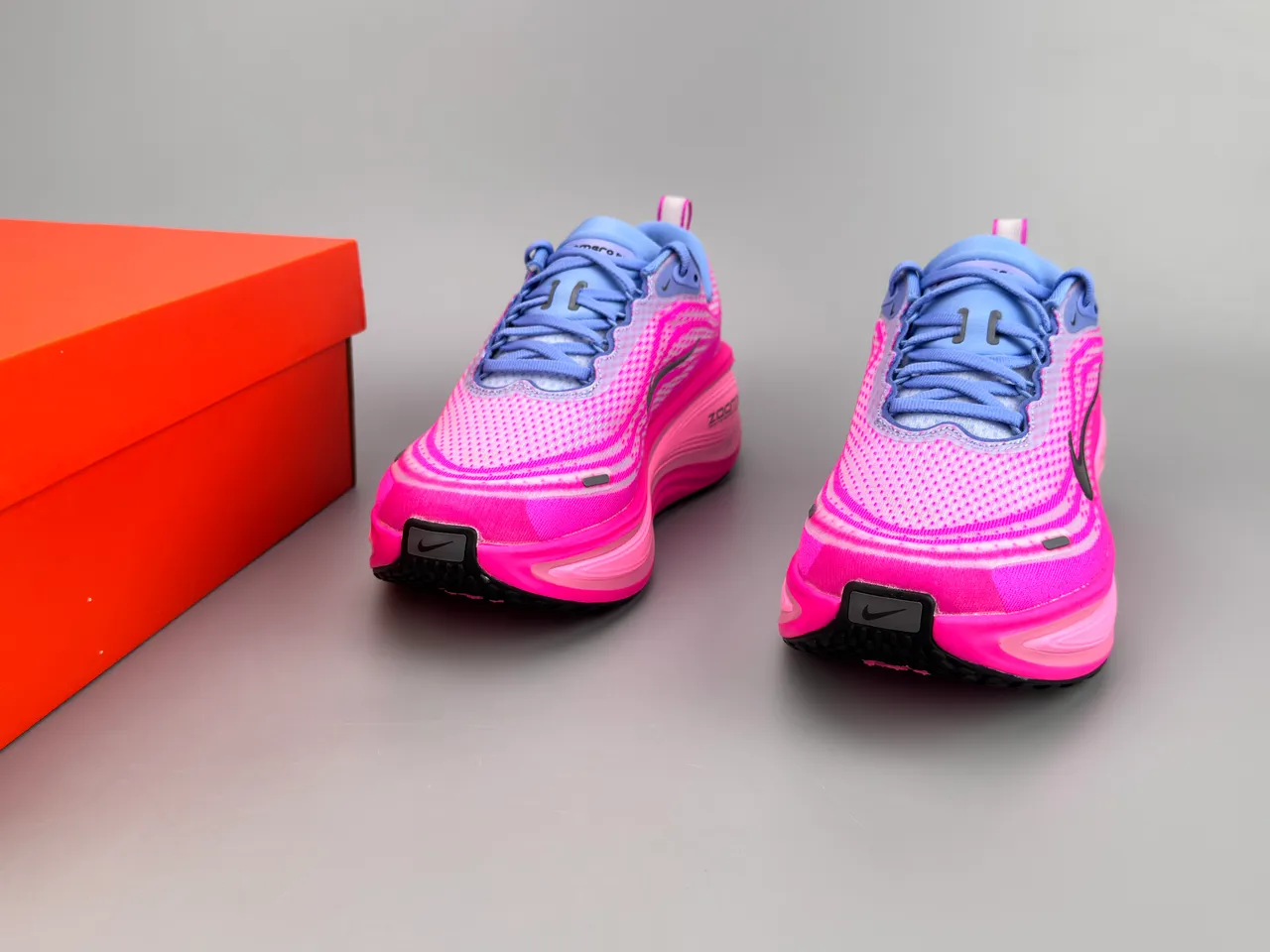 Nike Pink Blue Knit Mesh Upper Wave-Shaped ZoomX Midsole Running Shoes 5