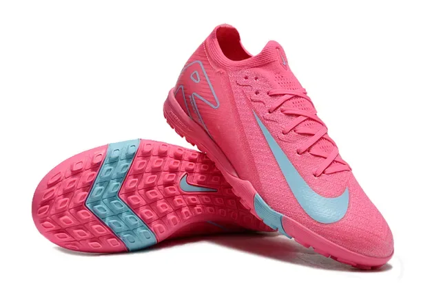 Nike Chaussures de Football Turf Upper en Tricô Langue Intégrée Rose et Bleu 3