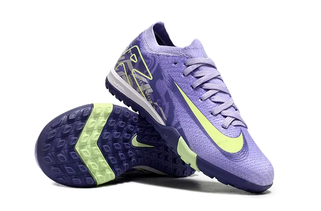 Nike Chaussures de football indoor violet et vert avec upper en maille silhouette low-cut 2