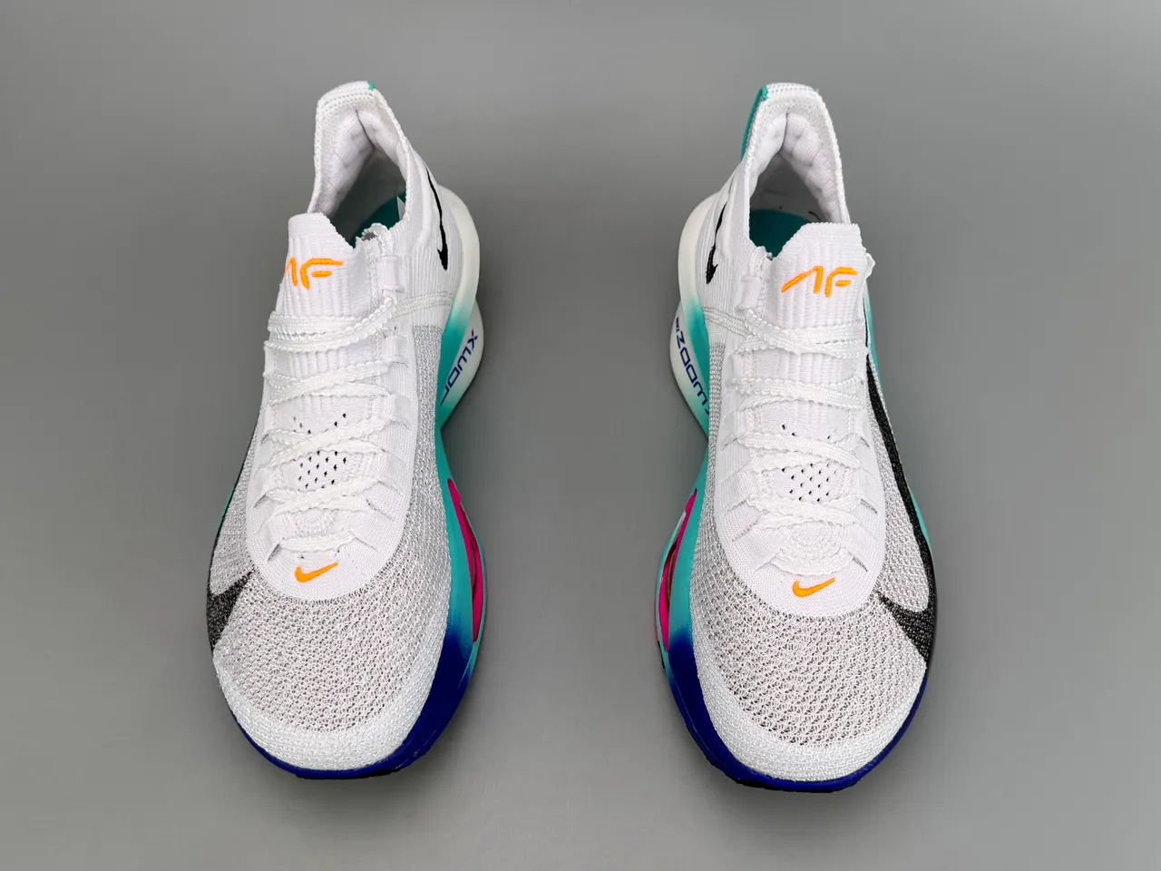 Nike Road Racing AF 2023-03 Tênis de corrida brancos turquesa azul rosa 9