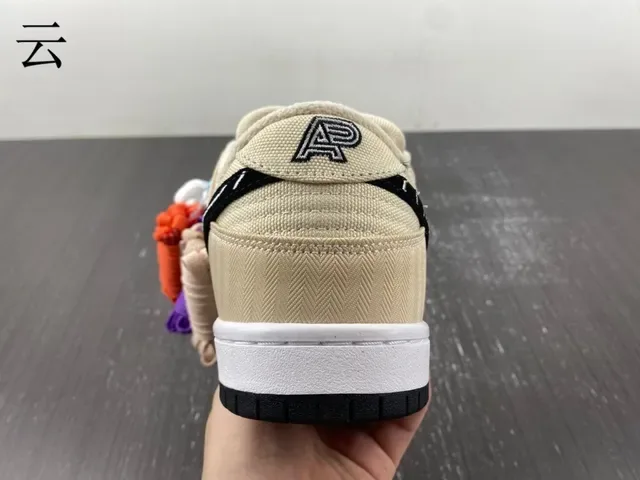 Nike SB Dunk Low Beige Black White स्केटबोर्ड जूते 9
