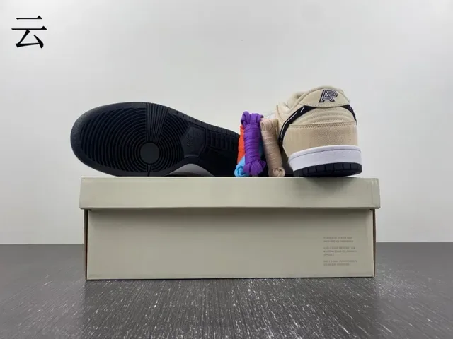 Nike SB Dunk Low Beige Black White स्केटबोर्ड जूते 13